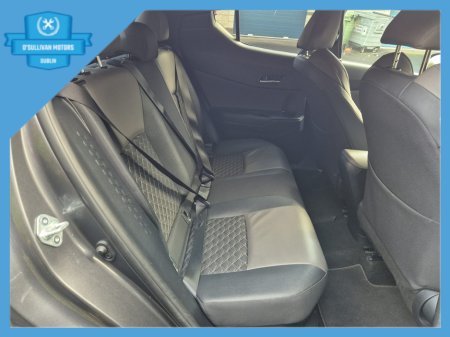 2023 Toyota C-HR HYBRID SOL 4DR AUTO €22,499 thumbnail