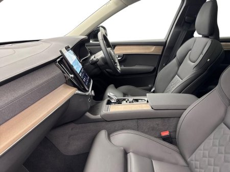 2026 Volvo XC90 - thumbnail 2