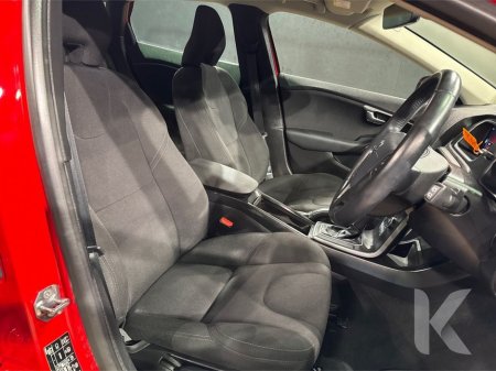 2019 Volvo V40 - thumbnail 14