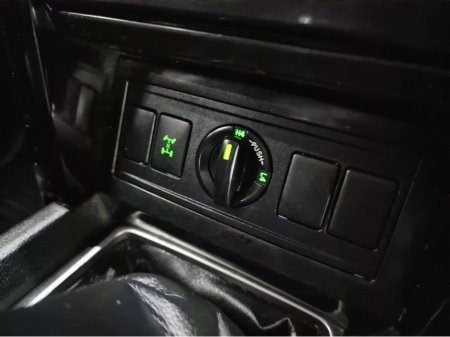 2017 Toyota Landcruiser LAND CRU LWB GX COM 4DR €29,950 thumbnail