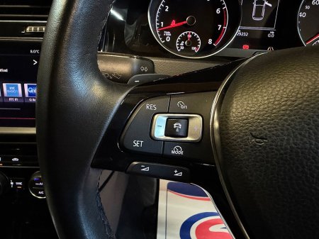 2015 Volkswagen Golf 1.4 TSI 5DR 150HP Highline €15,900 thumbnail