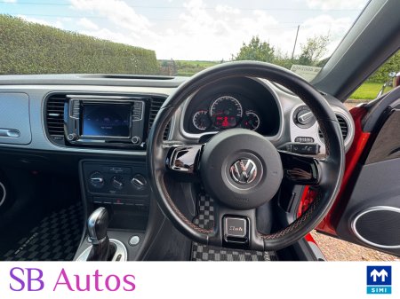 2016 Volkswagen Beetle - thumbnail 14