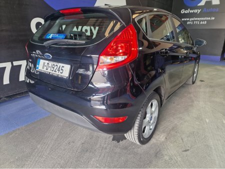 2011 Ford Fiesta - thumbnail 9