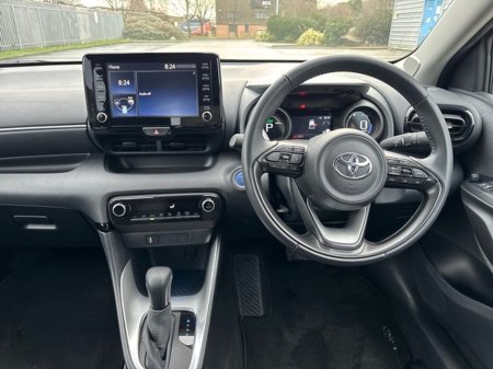 2021 Toyota Yaris - thumbnail 8