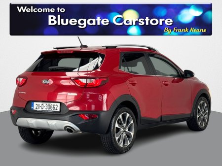 2021 Kia Stonic - view 4