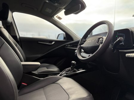 2023 Kia Niro 1.6 K3 Plug in hybrid €32,995 thumbnail