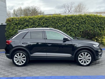 2021 Volkswagen T-Roc - photo 2