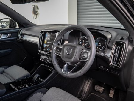 2022 Volvo XC40 RECHARGE T4 PLUS €30,950 thumbnail