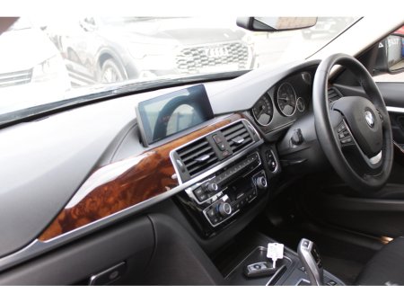 2018 BMW 3 Series - thumbnail 23