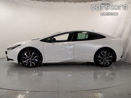2024 Toyota Prius - thumbnail 6