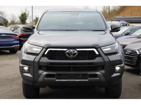 2025 Toyota Hilux - thumbnail 2