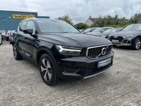 2022 Volvo XC40 - photo 2