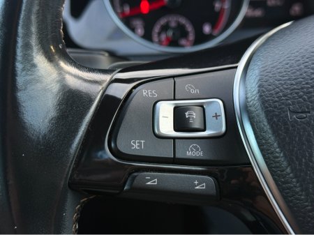 2015 Volkswagen Golf - thumbnail 14