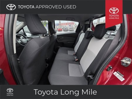 2017 Toyota Yaris 1.5 Hybrid Luxury Icon Tech 5DR €14,949 thumbnail