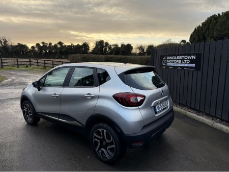 2018 Renault Captur - thumbnail 4