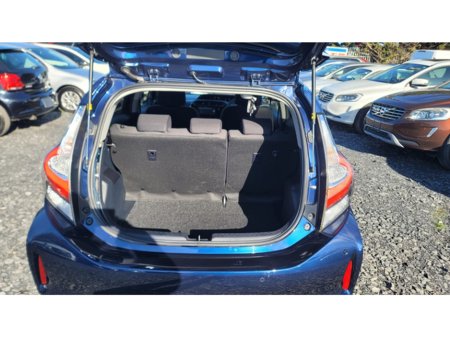 2019 Toyota Aqua - thumbnail 13