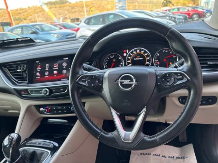 2017 Opel Insignia - thumbnail 11