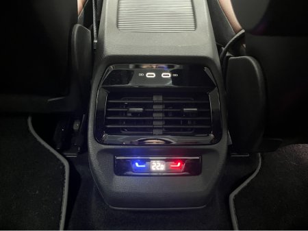 2022 Volkswagen ID.4 €26950 2022 VOLKSWAGEN ID.4 PRO LAUNCH EDITION AUTOMATIC / CRUISE CONTROL / 360° CAMERA / ELECTRIC MEMORY & HEATED SEATS / APPLE CARPLAY / AMBIENT LIGHTS / PANORAMIC SUNROOF €26,950 thumbnail