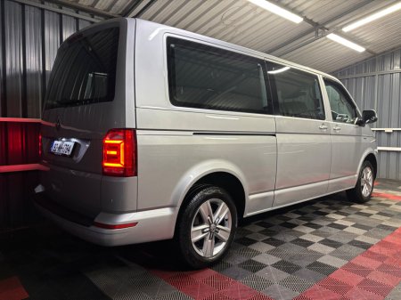 2019 Volkswagen Transporter Shuttle - thumbnail 3