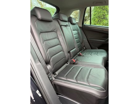 2020 Volkswagen Tiguan 2.0 TDI 150HP R-Line thumbnail