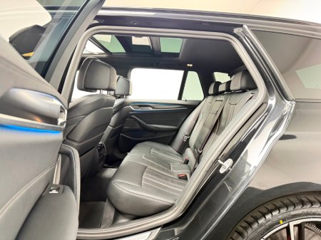 2023 BMW 5 Series - thumbnail 16