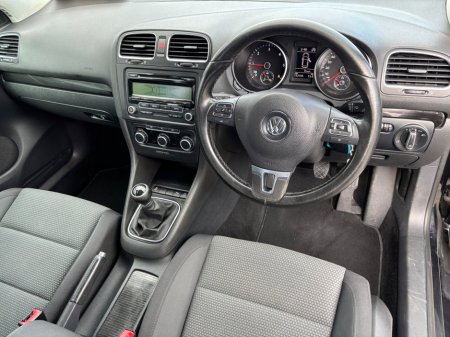 2010 Volkswagen Golf - thumbnail 23
