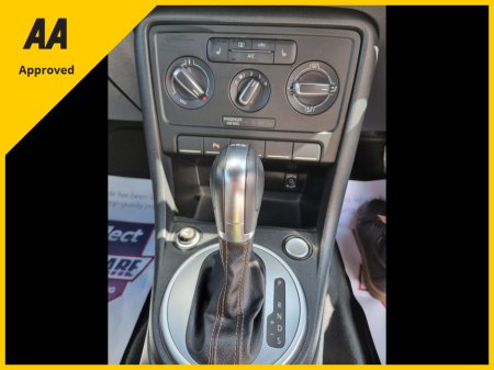 2015 Volkswagen Beetle - thumbnail 11