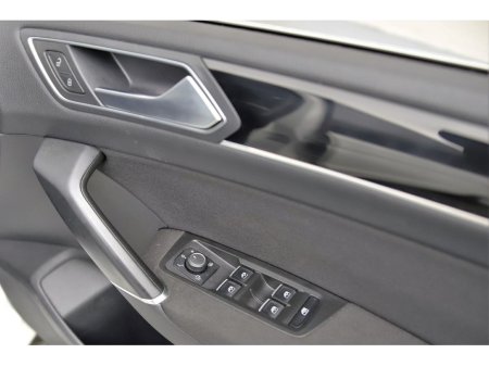 2016 Volkswagen Touran 1.4 TSI DSG HIGHLINE *REVERSE CAM* €17,890 thumbnail