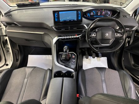 2021 Peugeot 3008 1.5 BlueHDi 130bhp Allure €22,950 thumbnail