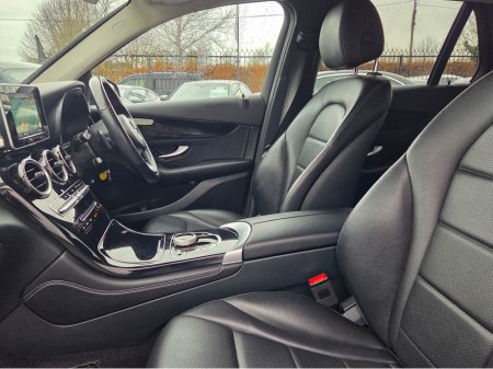 2019 Mercedes-Benz GLC Class - thumbnail 11