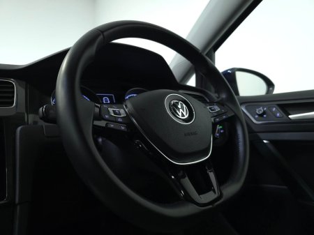 2017 Volkswagen Golf 1.2 TSI 110 bhp DSG Trendline €16,950 thumbnail