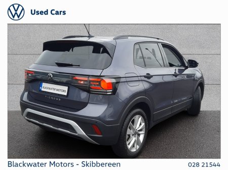 2025 Volkswagen T-Cross - view 3