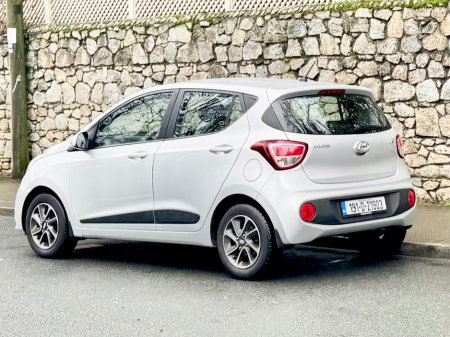 2019 Hyundai i10 DELUXE 4DR AUTO!!ONLY 11K MILES €14,950 thumbnail