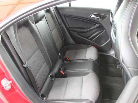 2018 Mercedes-Benz CLA Class 180 d D 4DR €19,999 thumbnail