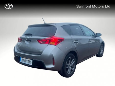2015 Toyota Auris AURIS 1.4D-4D SOL €13,950