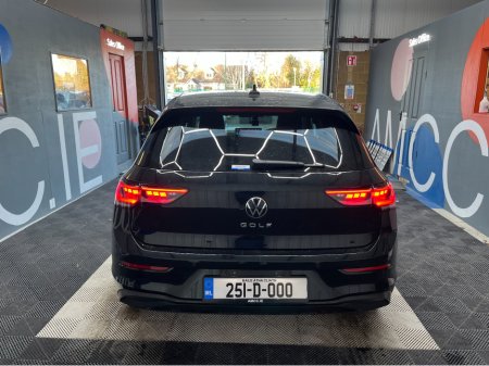 2025 Volkswagen Golf €38950 2025 VOLKSWAGEN GOLF TDI ACTIVE ADVANCE 2.0 AUTOMATIC / CRUISE CONTROL / HEATED SEATS / REVERSE CAMERA €38,950 thumbnail