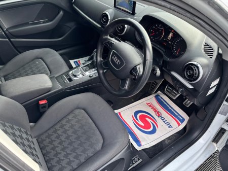 2015 Audi A3 Sportback - thumbnail 4