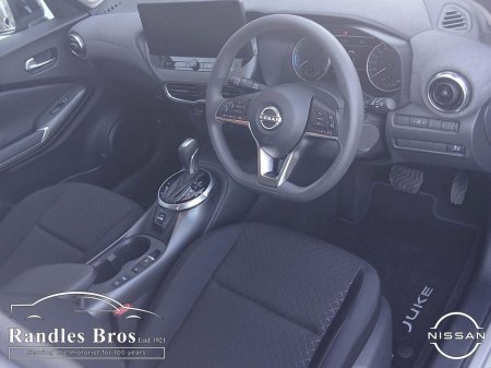 2025 Nissan Juke - thumbnail 10