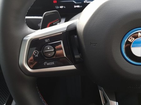 2025 BMW i5 - thumbnail 15