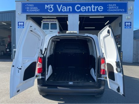 2024 Peugeot Partner - thumbnail 11