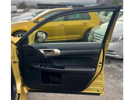 2015 Lexus CT 200 h - thumbnail 8