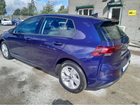 2023 Volkswagen Golf LIFE 2.0 TDI 115HP 5DR €27,950 thumbnail