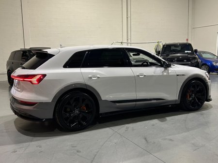 2022 Audi e-tron 50E Technik Quattro 312PS 5DR #77 thumbnail