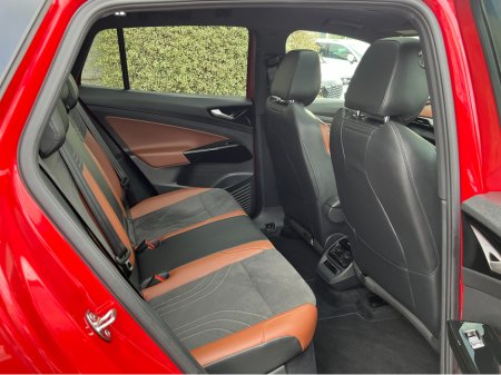 2022 Volkswagen ID.4 PRO TECH 77KWH //MASSIVE SPEC//HEATED ELECTRIC MEMORY MASSAGE SEATS//PANORAMIC GLASS ROOF//HEAD UP DISPLAY//360 PARKING CAMERAS// €28,950 thumbnail