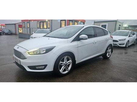 2016 Ford Focus ZETEC APPEARANCE PACK 1.0 ECO 100BHP LOW MILES €8,950 thumbnail