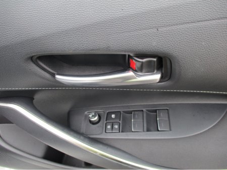 2019 Toyota Corolla - thumbnail 15