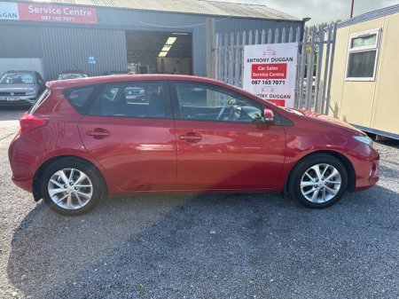 2014 Toyota Auris 1.4 D-4D AURA €6,950