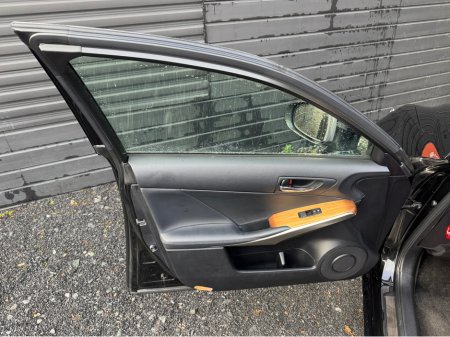 2013 Lexus IS 300 h 2.5 HYBRID AUTO SUNROOF €14,995 thumbnail