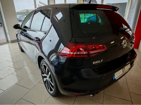 2017 Volkswagen Golf - thumbnail 4