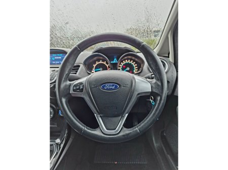 2017 Ford Fiesta - thumbnail 14